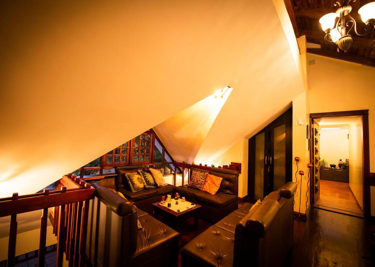 Hostal Dulce Hogar Latacunga Exterior foto